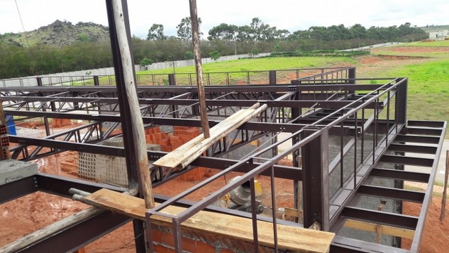 Cobertura em Estrutura Metálica Preço Itapevi - Estrutural Reforço com Estrutura Metálica