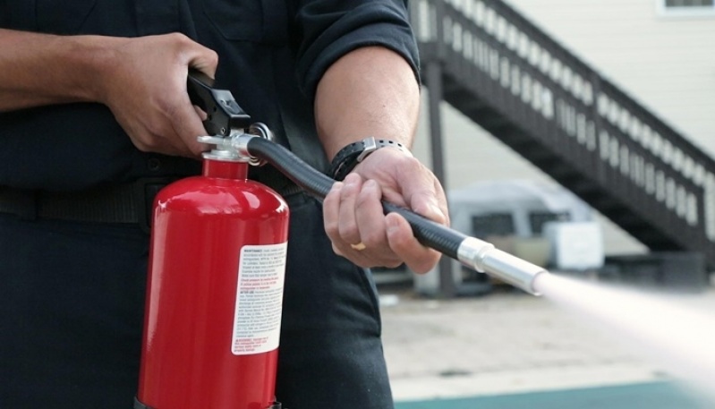 Treinamento de Combate a Incêndio com Extintores Preço Tatuí - Formação de Brigada de Incêndio